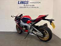 HONDA CBR1000RR FIREBLADE SP