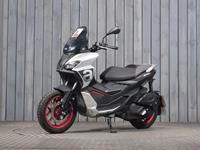 APRILIA SR GT 125