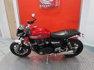 TRIUMPH SPEED TWIN 1200 