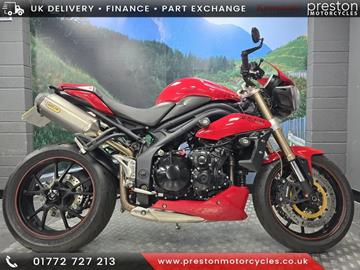 TRIUMPH SPEED TRIPLE 1050