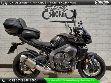 YAMAHA MT-10