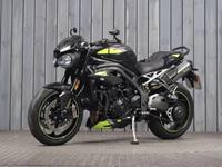 TRIUMPH SPEED TRIPLE 1050