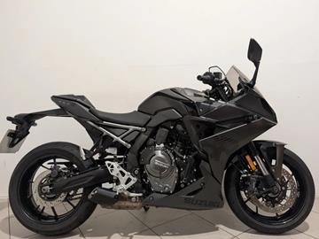 SUZUKI GSX-8S