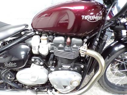 TRIUMPH BONNEVILLE BOBBER