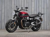 TRIUMPH SPEED TWIN 1200