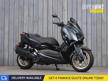 YAMAHA XMAX 300