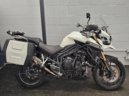 TRIUMPH TIGER 1200 EXPLORER