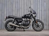 TRIUMPH STREET TWIN