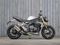 TRIUMPH SPEED TRIPLE 1200 RS