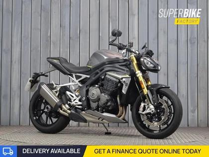 TRIUMPH SPEED TRIPLE 1200 RS