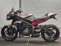 TRIUMPH STREET TRIPLE 765 MOTO2 EDITION