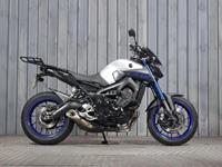 YAMAHA MT-09