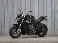 BMW S1000R