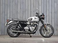 TRIUMPH BONNEVILLE T120