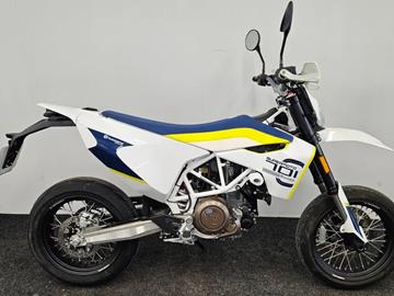 HUSQVARNA 701 SUPERMOTO