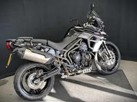 TRIUMPH TIGER 800