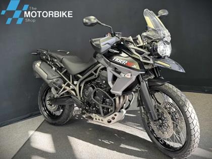 TRIUMPH TIGER 800