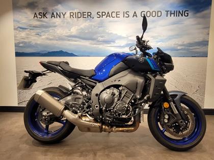 YAMAHA MT-10