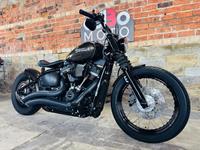 HARLEY-DAVIDSON STREET BOB