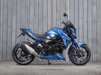 SUZUKI GSX-S750