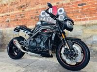 TRIUMPH SPEED TRIPLE 1050 RS