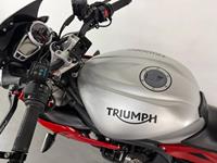 TRIUMPH STREET TRIPLE 675