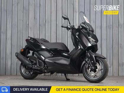 YAMAHA XMAX 125