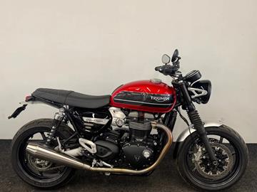 TRIUMPH SPEED TWIN 1200