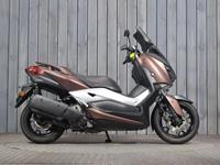 YAMAHA XMAX 300