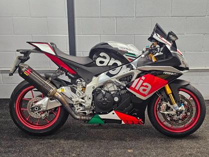 APRILIA RSV4