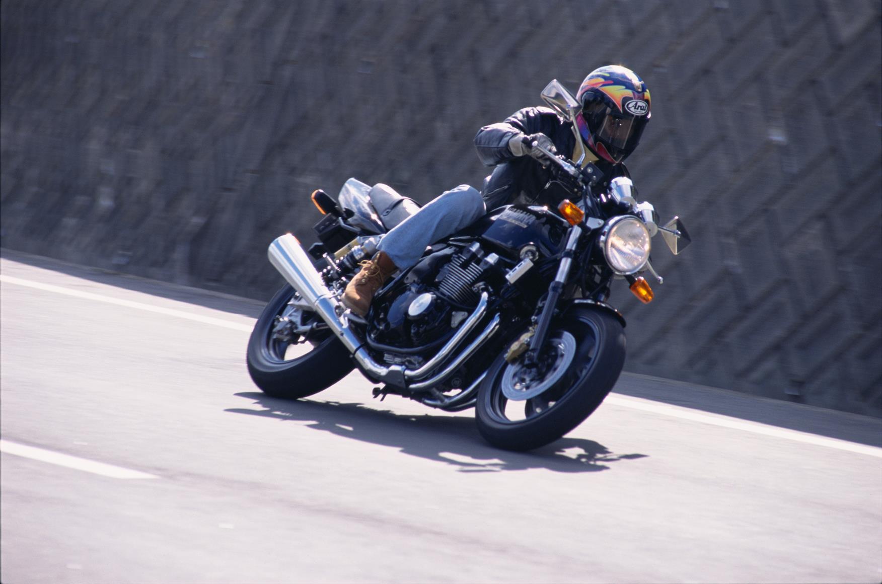 Yamaha XJR1300