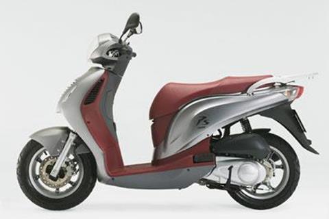 Honda shows PS scooters