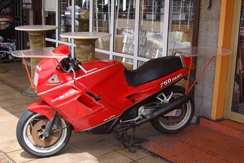 Ducati Paso Table