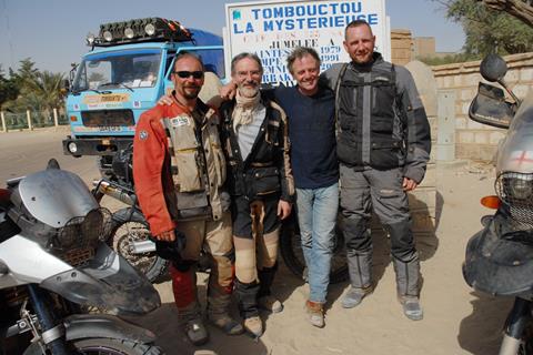 Nick Sanders continues on Dakar route