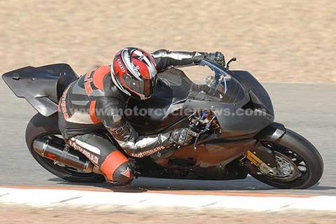 Spy pics: New BMW superbike breaks cover