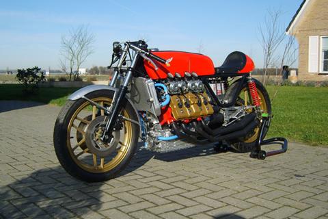 Video: Home-made V8 motorcycle