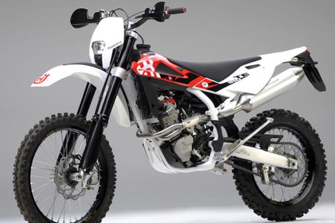 Husqvarna reveal TE310 and TC450 for 2009