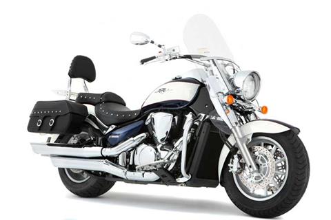 Suzuki launches C1800RT cruiser