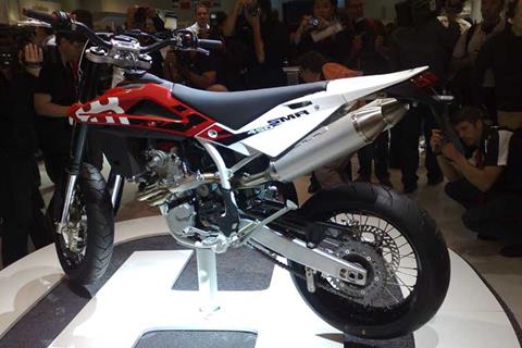 Cologne Motorcycle Show: Husqvarna 450 SMR and CR125