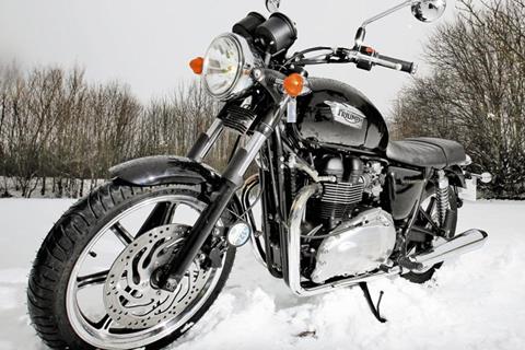 Triumph Bonneville SE picture special