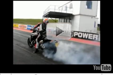 Video: 2009 Yamaha V-Max takes to the drag strip