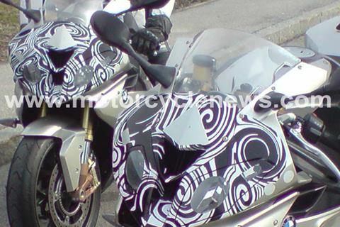 BMW S1000RR face revealed by spy shots