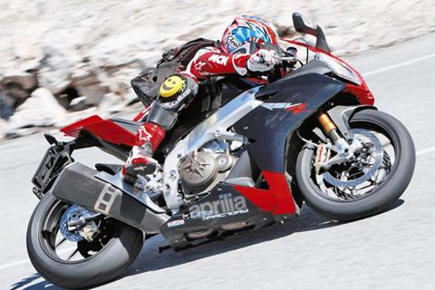 Video: Aprilia RSV4 ridden on the road