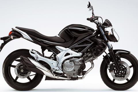 Suzuki releases new all-black Gladius