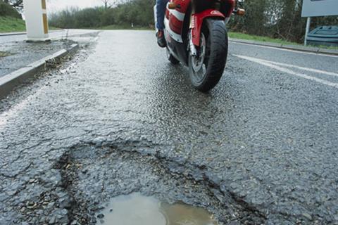 Police charge amnesia pothole victim 