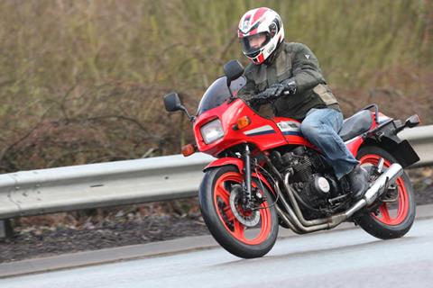 Staff bikes: Kawasaki GPz550 - Beware bike sellers who limp