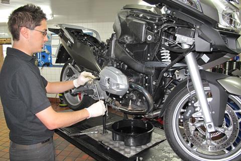 Staff bikes: BMW R1200RT - 6000 mile service in ten weeks