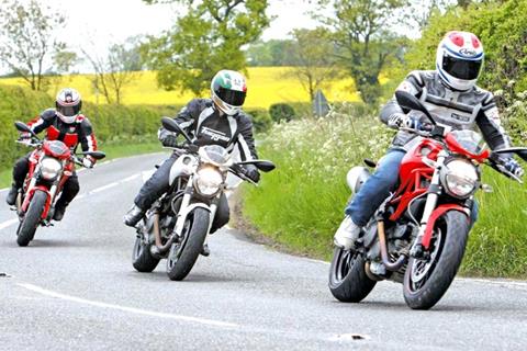 Video: Ducati Monster test - 796 v 696 v 1100