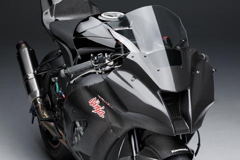 Kawasaki officially release 2011 ZX-10R racer pictures