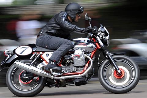 Moto Guzzi V7 Racer unveiled